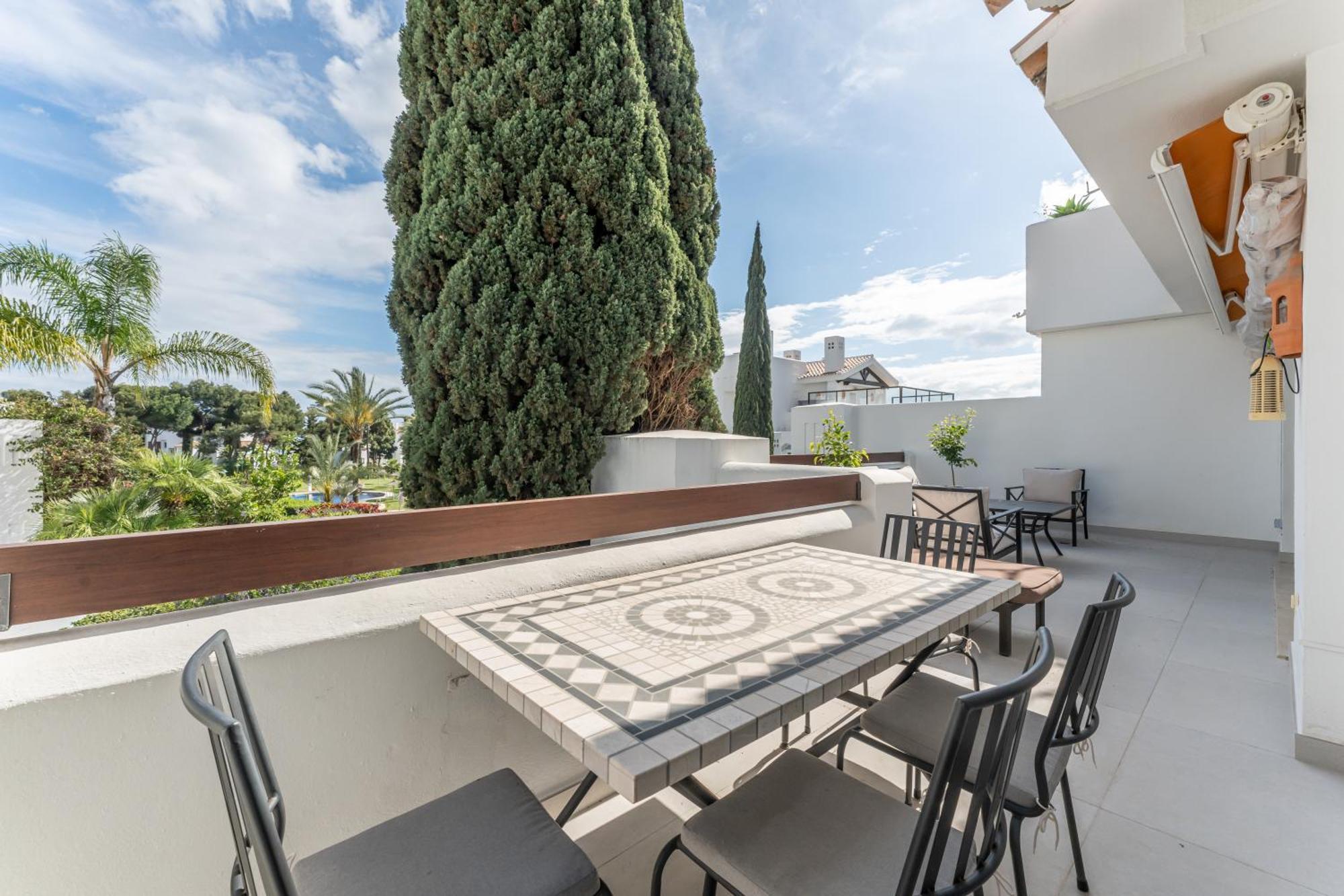 Palm Beachfront Apartment Marbella
